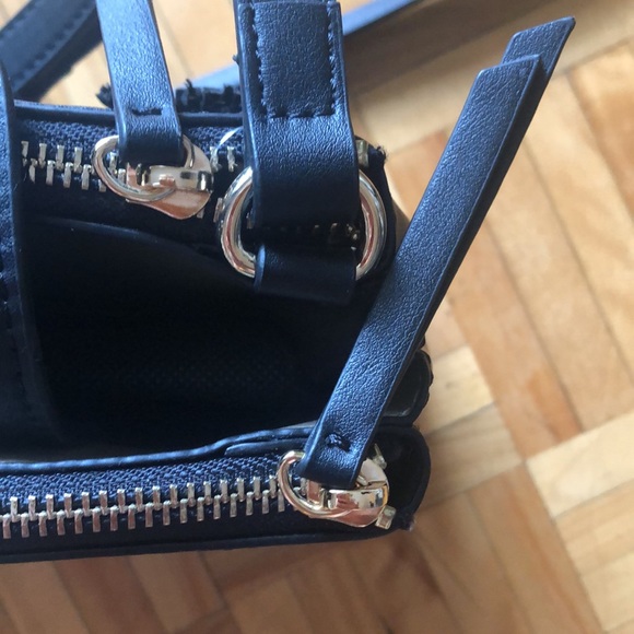 NINE WEST black floral Pom crossbody - Picture 10 of 13